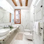 Dimora Canal Fenice Apartment *